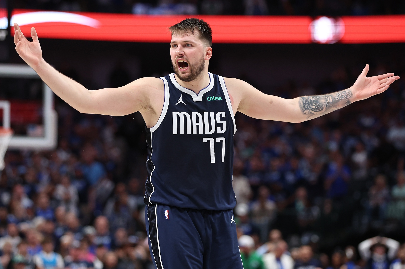 綠軍記者:湖人大而不能倒 每次眼看快不行了總有人撈一把